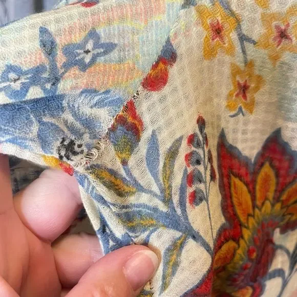 ❌SOLD❌RAJ Lightweight Floral PullOver Swimsuit Cover Up - Picture 7 of 9